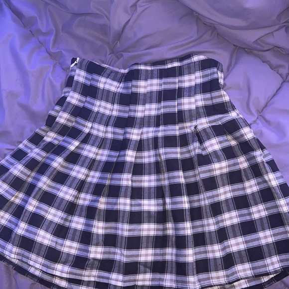 Plaid shein skirt xs - Picture 3 of 3